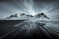 Silently Drawn to Vestrahorn