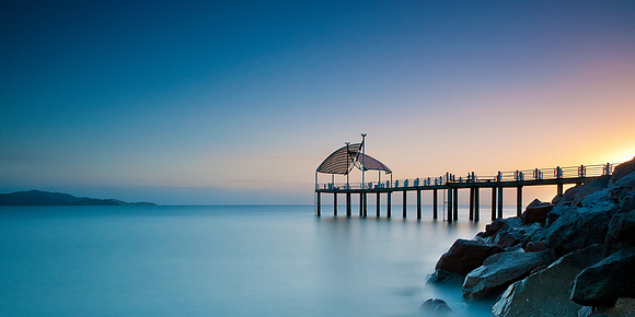 A New Dawn at the Strand Jetty